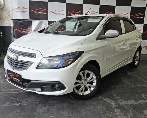 1-CHEVROLET-ONIX-1.0-LOLLAPALOOZA-8V-FLEX-MANUAL-BRANCO-2014-RR-AUTOMOVEIS-LOJA-DE-CARROS-OSASCO-AVENIDA-VISCONTE-DE-NOVA-GRANADA