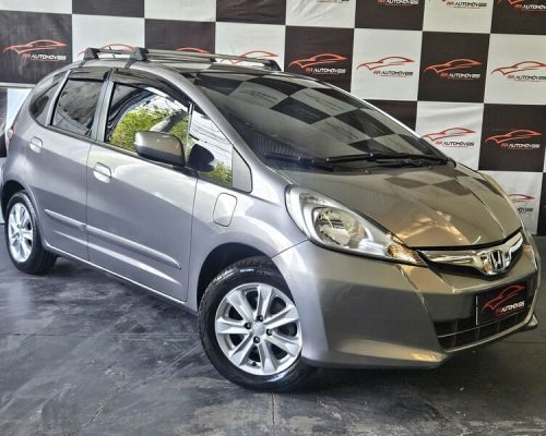 1-HONDA-FIT-1.4-LX-16V-FLEX-AUTOMATICO-CINZA-2013-RR-AUTOMOVEIS-LOJA-DE-CARROS-OSASCO-AVENIDA-VISCONTE-DE-NOVA-GRANADA