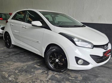 1-HYUNDAI-HB20-1.6-COMFORT-MANUAL-BRANCO-2015-RR-AUTOMOVEIS-LOJA-DE-CARROS-OSASCO-AVENIDA-VISCONTE-DE-NOVA-GRANADA