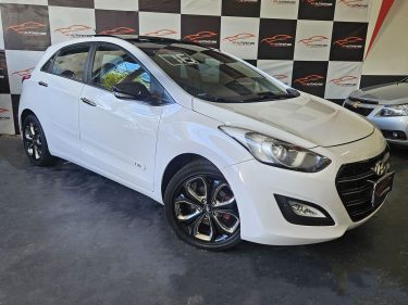 1-HYUNDAI-I30-1.8-MPI-16V-GASOLINA-4P-AUTOMATICO-BRANCO-2016-RR-AUTOMOVEIS-LOJA-DE-CARROS-OSASCO-AVENIDA-VISCONTE-DE-NOVA-GRANADA