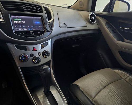 10-CHEVROLET-TRACKER-1.8-LTZ-AUTOMATICO-PRETO-2014-RR-AUTOMOVEIS-LOJA-DE-CARROS-OSASCO-AVENIDA-VISCONTE-DE-NOVA-GRANADA