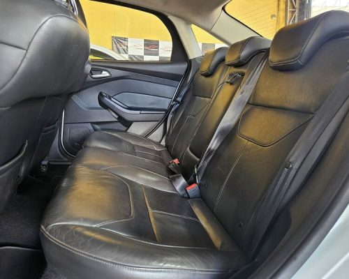 10-FORD-FOCUS-SEDAN-2.0-TITANIUM-16V-FLEX-AUTOMATICO-BRANCO-2016-RR-AUTOMOVEIS-LOJA-DE-CARROS-FREGUESIA-DO-O-AVENIDA-PETRONIO-PORTELA