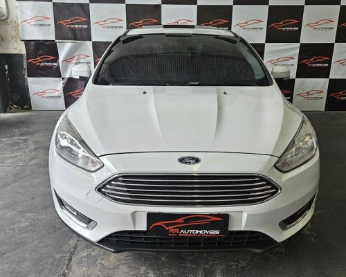2-FORD-FOCUS-2.0-SEDAN-AUTOMATICO-BRANCO-2018-RR-AUTOMOVEIS-LOJA-DE-CARROS-OSASCO-AVENIDA-VISCONTE-DE-NOVA-GRANADA