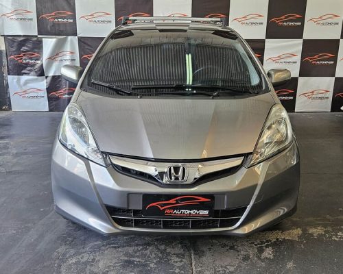 2-HONDA-FIT-1.4-LX-16V-FLEX-AUTOMATICO-CINZA-2013-RR-AUTOMOVEIS-LOJA-DE-CARROS-OSASCO-AVENIDA-VISCONTE-DE-NOVA-GRANADA