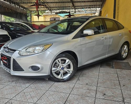 3-FORD-FOCUS-SEDAN-2.0-16V-FLEX-AUTOMÁTICO-PRATA-2014-RR-AUTOMOVEIS-LOJA-DE-CARROS-FREGUESIA-DO-O-AVENIDA-PETRONIO-PORTELA