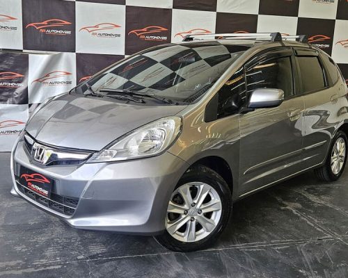 3-HONDA-FIT-1.4-LX-16V-FLEX-AUTOMATICO-CINZA-2013-RR-AUTOMOVEIS-LOJA-DE-CARROS-OSASCO-AVENIDA-VISCONTE-DE-NOVA-GRANADA