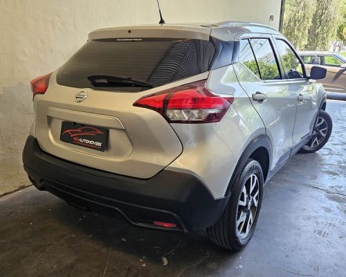 3-NISSAN-KICKS-1.6-S-FLEX-AUTOMÁTICO-PRATA-2019-RR-AUTOMOVEIS-LOJA-DE-CARROS-OSASCO-AVENIDA-VISCONTE-DE-NOVA-GRANADA