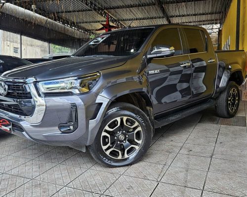 3-TOYOTA-HILUX-CD-2.8-SRX-PLUS-4X4-TDI-DIESEL-AUTOMÁTICO-CINZA-2024-RR-AUTOMOVEIS-LOJA-DE-CARROS-FREGUESIA-DO-O-AVENIDA-PETRONIO-PORTELA
