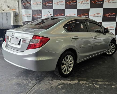 4-HONDA-CIVIC-1.8-LXL-AUTOMATICO-PRATA-2013-RR-AUTOMOVEIS-LOJA-DE-CARROS-OSASCO-AVENIDA-VISCONTE-DE-NOVA-GRANADA
