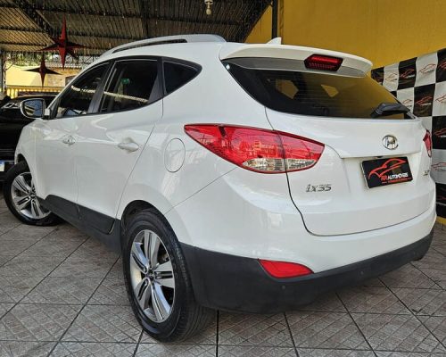 4-HYUNDAI-IX35-2.0-16V-4X2-FLEX-AUTOMÁTICO-BRANCO-2017-RR-AUTOMOVEIS-LOJA-DE-CARROS-FREGUESIA-DO-O-AVENIDA-PETRONIO-PORTELA