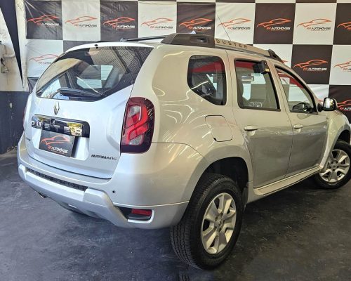 4-RENAULT-DUSTER-2.0-16V-HI-FLEX-DAKAR-II-AUTOMÁTICO-PRATA-2017-RR-AUTOMOVEIS-LOJA-DE-CARROS-OSASCO-AVENIDA-VISCONTE-DE-NOVA-GRANADA