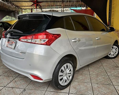 4-TOYOTA-YARIS-XL-1.5-FLEX-16V-AUTOMATICO-2023-PRATA-RR-AUTOMOVEIS-LOJA-DE-CARROS-FREGUESIA-DO-O-AVENIDA-PETRONIO-PORTELA
