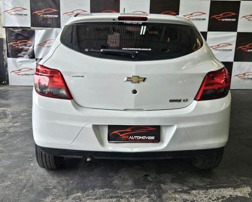 5-CHEVROLET-ONIX-1.0-LOLLAPALOOZA-8V-FLEX-MANUAL-BRANCO-2014-RR-AUTOMOVEIS-LOJA-DE-CARROS-OSASCO-AVENIDA-VISCONTE-DE-NOVA-GRANADA