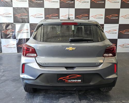 5-CHEVROLET-ONIX-1.0-LT-CINZA-2022-RR-AUTOMOVEIS-LOJA-DE-CARROS-OSASCO-AVENIDA-VISCONTE-DE-NOVA-GRANADA
