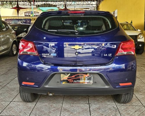 5-CHEVROLET-ONIX-1.4-LT-8V-FLEXPOWER-MANUAL-AZUL-2018-RR-AUTOMOVEIS-LOJA-DE-CARROS-FREGUESIA-DO-O-AVENIDA-PETRONIO-PORTELA