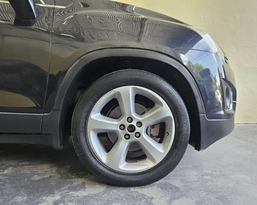 5-CHEVROLET-TRACKER-1.8-LTZ-AUTOMATICO-PRETO-2014-RR-AUTOMOVEIS-LOJA-DE-CARROS-OSASCO-AVENIDA-VISCONTE-DE-NOVA-GRANADA