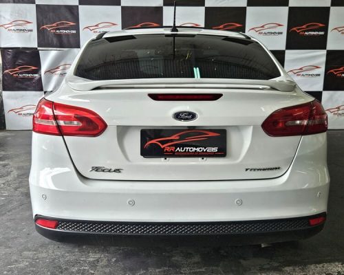 5-FORD-FOCUS-2.0-SEDAN-AUTOMATICO-BRANCO-2018-RR-AUTOMOVEIS-LOJA-DE-CARROS-OSASCO-AVENIDA-VISCONTE-DE-NOVA-GRANADA