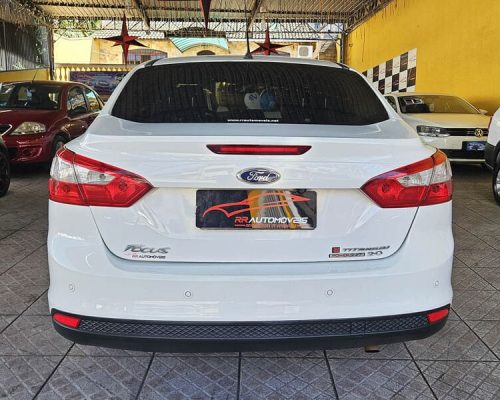 5-FORD-FOCUS-SEDAN-2.0-TITANIUM-16V-FLEX-AUTOMATICO-BRANCO-2016-RR-AUTOMOVEIS-LOJA-DE-CARROS-FREGUESIA-DO-O-AVENIDA-PETRONIO-PORTELA