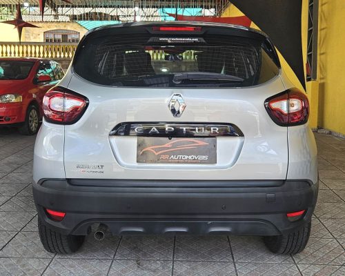 5-RENAULT-CAPTUR-1.6-16V-SCE-FLEX-BOSE-X-TRONIC-PRATA-2020-RR-AUTOMOVEIS-LOJA-DE-CARROS-FREGUESIA-DO-O-AVENIDA-PETRONIO-PORTELA