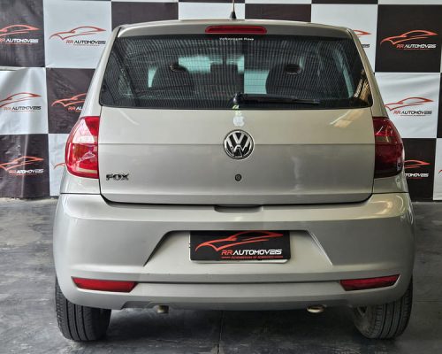 5-VOLKSWAGEN-FOX-1.0-TREND-FLEX-8V-MANUAL-PRATA-2013-RR-AUTOMOVEIS-LOJA-DE-CARROS-OSASCO-AVENIDA-VISCONTE-DE-NOVA-GRANADA