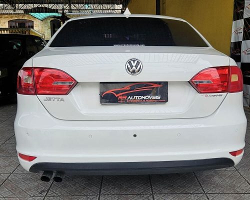5-VOLKSWAGEN-JETTA-2.0-COMFORTLINE-FLEX-8V-AUTOMATICO-BRANCO-2013-RR-AUTOMOVEIS-LOJA-DE-CARROS-FREGUESIA-DO-O-AVENIDA-PETRONIO-PORTELA
