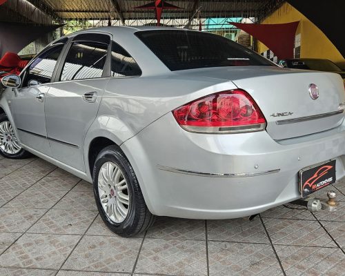 6-FIAT-LINEA-1.8-ESSENCE-16V-FLEX-4P-MANUAL-PRATA-2013-RR-AUTOMOVEIS-LOJA-DE-CARROS-FREGUESIA-DO-O-AVENIDA-PETRONIO-PORTELA