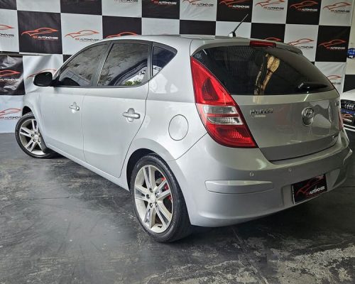 6-HYUNDAI-I30-2.0-16V-145CV-16V-AUOTOMATICO-PRATA-2010-RR-AUTOMOVEIS-LOJA-DE-CARROS-OSASCO-AVENIDA-VISCONTE-DE-NOVA-GRANADA
