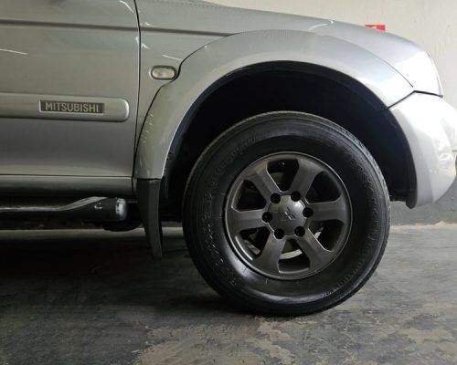 6-MITSUBISHI-PAJERO-SPORT-HPE-PRATA-2007-RR-AUTOMOVEIS-LOJA-DE-CARROS-OSASCO-AVENIDA-VISCONTE-DE-NOVA-GRANADA