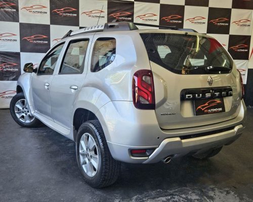 6-RENAULT-DUSTER-2.0-16V-HI-FLEX-DAKAR-II-AUTOMÁTICO-PRATA-2017-RR-AUTOMOVEIS-LOJA-DE-CARROS-OSASCO-AVENIDA-VISCONTE-DE-NOVA-GRANADA