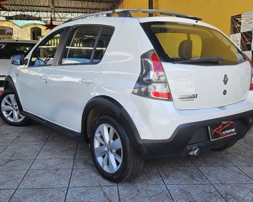 6-RENAULT-SANDERO-1.6-STEPWAY-FLEX-16V-MANUAL-BRANCO-2014-RR-AUTOMOVEIS-LOJA-DE-CARROS-FREGUESIA-DO-O-AVENIDA-PETRONIO-PORTELA