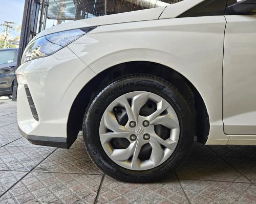 7-HYUNDAI-HB20-1.0-COMFORT-PLUS-FLEX-12V-MANUAL-BRANCO-2025-RR-AUTOMOVEIS-LOJA-DE-CARROS-FREGUESIA-DO-O-AVENIDA-PETRONIO-PORTELA