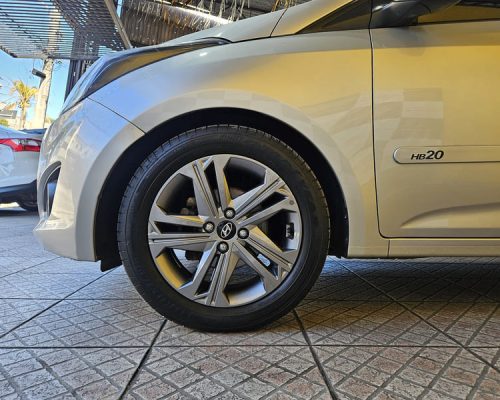 7-HYUNDAI-HB20-1.6-COMFORT-16V-FLEX-MANUAL-PRATA-2014-RR-AUTOMOVEIS-LOJA-DE-CARROS-FREGUESIA-DO-O-AVENIDA-PETRONIO-PORTELA