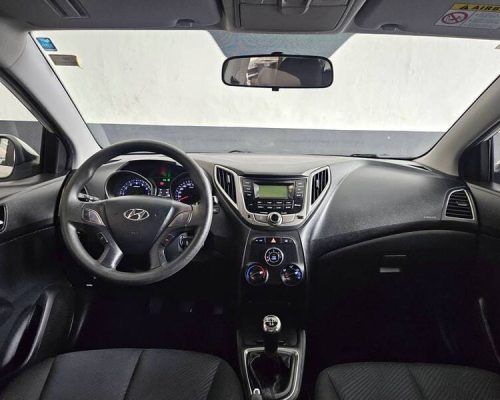 7-HYUNDAI-HB20-1.6-COMFORT-MANUAL-BRANCO-2015-RR-AUTOMOVEIS-LOJA-DE-CARROS-OSASCO-AVENIDA-VISCONTE-DE-NOVA-GRANADA
