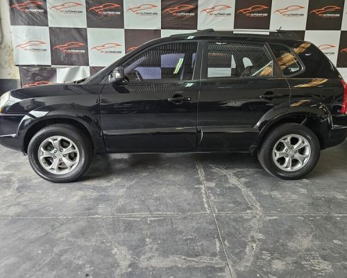 7-HYUNDAI-TUCSON-2.0-GLS-16V-FLEX-AUTOMATICO-PRETO-2013-RR-AUTOMOVEIS-LOJA-DE-CARROS-OSASCO-AVENIDA-VISCONTE-DE-NOVA-GRANADA