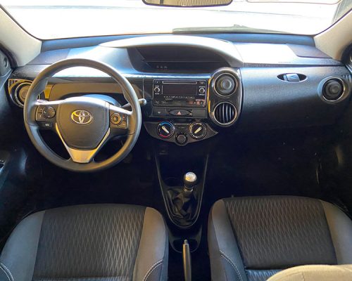 7-TOYOTA-ETIOS-SEDAN-1.5-XS-FLEX-16V-MANUAL-VERMELHO-2018-PLACA-RR-AUTOMOVEIS-LOJA-DE-CARROS-FREGUESIA-DO-O-AVENIDA-PETRONIO-PORTELA
