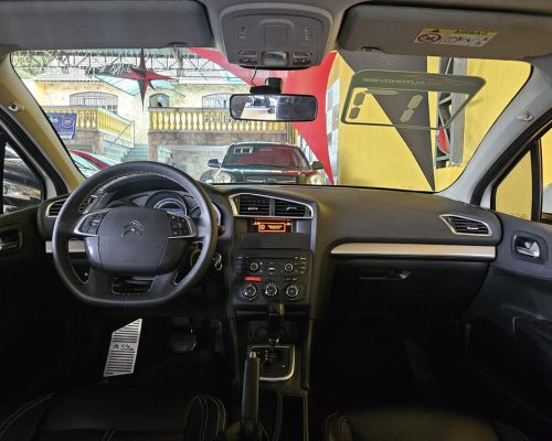 8-CITROEN-C4-LOUNGE-ORIGINE-1.6-TURBO-FLEX-AUTOMATICO-2017-BRANCO-RR-AUTOMOVEIS-LOJA-DE-CARROS-FREGUESIA-DO-O-AVENIDA-PETRONIO-PORTELA