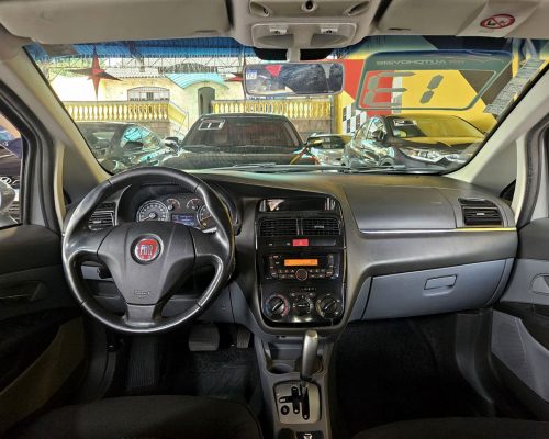 8-FIAT-LINEA-1.8-ESSENCE-16V-FLEX-4P-MANUAL-PRATA-2013-RR-AUTOMOVEIS-LOJA-DE-CARROS-FREGUESIA-DO-O-AVENIDA-PETRONIO-PORTELA