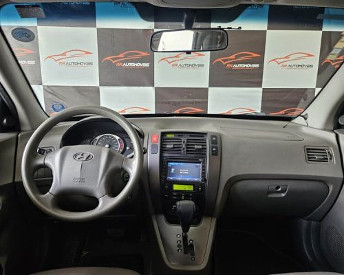 8-HYUNDAI-TUCSON-2.0-GLS-16V-FLEX-AUTOMATICO-PRETO-2013-RR-AUTOMOVEIS-LOJA-DE-CARROS-OSASCO-AVENIDA-VISCONTE-DE-NOVA-GRANADA