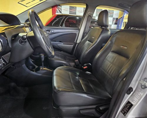8-TOYOTA-ETIOS-SED-1.5-PLATINUM-FLEX-16V-AUTOMATICO-PRATA-RR-AUTOMOVEIS-LOJA-DE-CARROS-FREGUESIA-DO-O-AVENIDA-PETRONIO-PORTELA