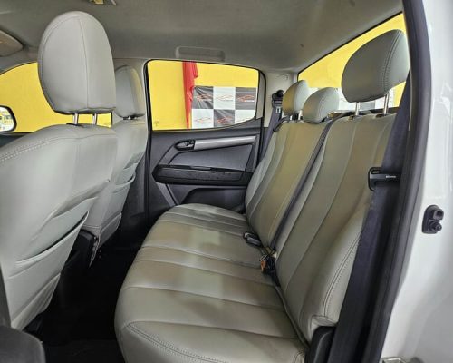 9-CHEVROLET-S10-2.8-LS-TDI-4X4-DIESEL-BRANCO-2023-RR-AUTOMOVEIS-LOJA-DE-CARROS-OSASCO-AVENIDA-VISCONTE-DE-NOVA-GRANADA