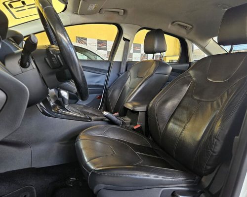 9-FORD-FOCUS-SEDAN-2.0-TITANIUM-16V-FLEX-AUTOMATICO-BRANCO-2016-RR-AUTOMOVEIS-LOJA-DE-CARROS-FREGUESIA-DO-O-AVENIDA-PETRONIO-PORTELA
