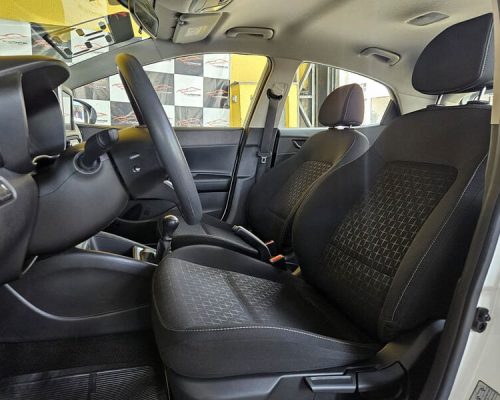 9-HYUNDAI-HB20-1.0-COMFORT-PLUS-FLEX-12V-MANUAL-BRANCO-2025-RR-AUTOMOVEIS-LOJA-DE-CARROS-FREGUESIA-DO-O-AVENIDA-PETRONIO-PORTELA