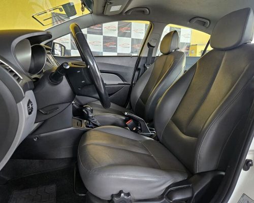 9-HYUNDAI-HB20S-1.6-PREMIUM-FLEX-16V-AUTOMATICO-BRANCO-2017-RR-AUTOMOVEIS-LOJA-DE-CARROS-FREGUESIA-DO-O-AVENIDA-PETRONIO-PORTELA