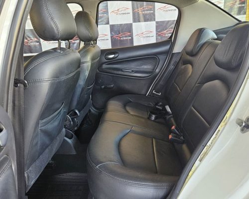 9-PEUGEOT-207-SEDAN-PASSION-XR-1.4-FLEX-8V-MANUAL-2012-BRANCO-RR-AUTOMOVEIS-LOJA-DE-CARROS-FREGUESIA-DO-O-AVENIDA-PETRONIO-PORTELA