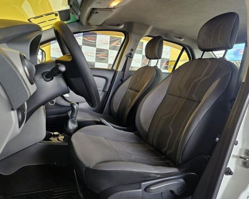 9-RENAULT-LOGAN-1.6-EXPRESSION-FLEX-16V-MANUAL-BRANCO-2017-RR-AUTOMOVEIS-LOJA-DE-CARROS-FREGUESIA-DO-O-AVENIDA-PETRONIO-PORTELA