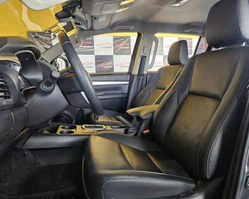 9-TOYOTA-HILUX-CD-2.8-SRX-PLUS-4X4-TDI-DIESEL-AUTOMÁTICO-CINZA-2024-RR-AUTOMOVEIS-LOJA-DE-CARROS-FREGUESIA-DO-O-AVENIDA-PETRONIO-PORTELA